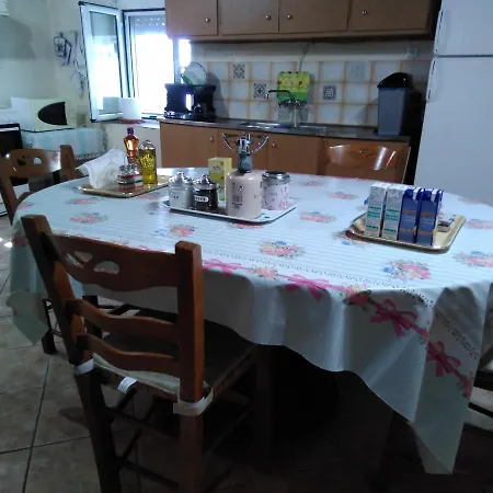 Matas House Semesterbostad *