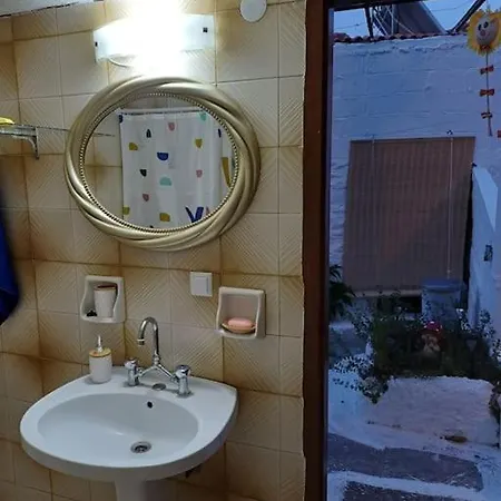 Matas House بيت للعطل Tirós