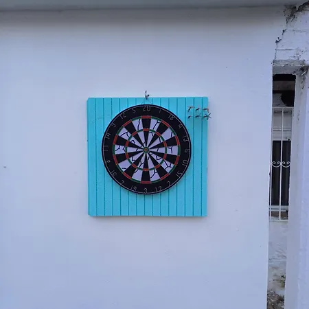 Semesterbostad Matas House Tirós